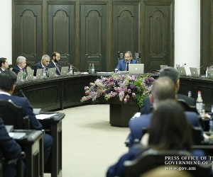 Предлагается создать двенадцать министерств вместо семнадцати