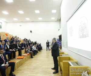 Никол Пашинян подвел итоги бизнес-форума в Ванадзоре