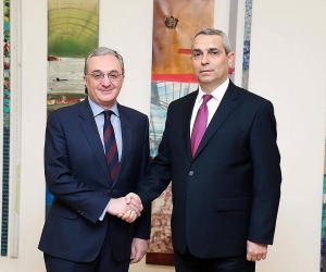 Զոհրաբ Մնացականյանը հանդիպել է Մասիս Մայիլյանին