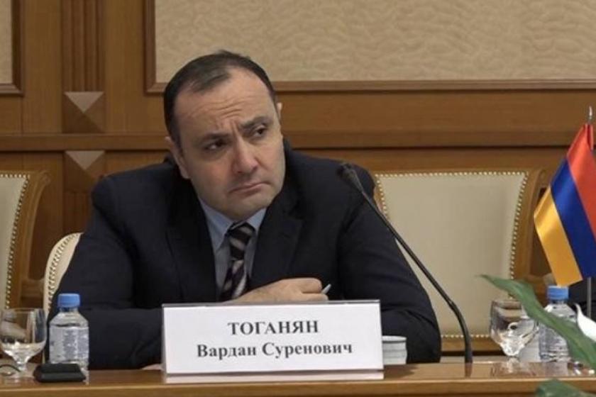 Посол Армении в России в интервью радиостанции «Эхо Москвы» прокомментировал участие российских парламентариев в антиармянском шествии в Баку
