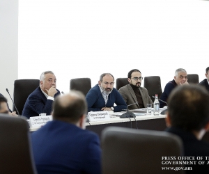 Премьер-министр посетил Учебно-исследовательский центр ЦБ в Дилижане