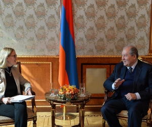 Armenian President and World Bank Rep Discuss Economic Priority Plan