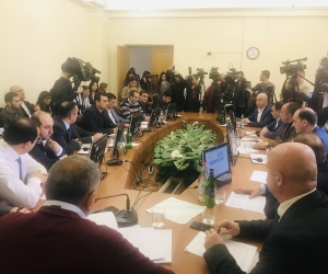 Գրավատների և փոխանակման կետերի պետական տուրքն առաջարկվում է բարձրացնել 60 անգամ. տնտեսվարողները քննարկում ունեցան ԱԺ տնտեսական հարցերի հանձնաժողովում