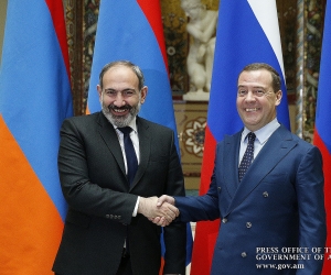 Armenian and Russian PMs Discuss Upcoming EAEU Meeting in Yerevan