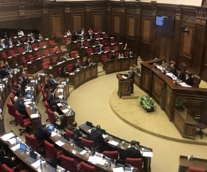 “Пенсия меньше минимального размера выплачиваться не может”: парламент обсуждает проект закона о пенсиях