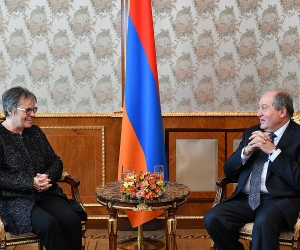 Արմեն Սարգսյանն ընդունել է ԵԽԽՎ նախագահին
