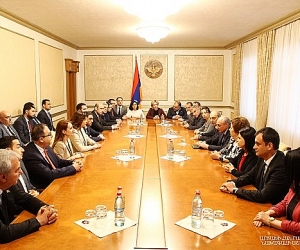 Встреча с членами представленной в Национальном собрании Армении партии «Мой шаг»