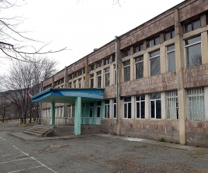 Դասընկերոջը դանակահարելու դեպքի պատճառով Աքորու միջնակարգ դպրոցի տնօրենը նկատողություն է ստացել, ուսուցիչը՝ ազատվել աշխատանքից