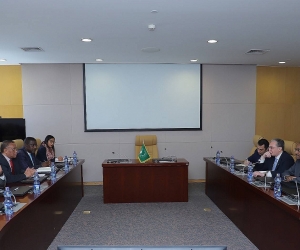 Զոհրաբ Մնացականյանը հանդիպել է Աֆրիկյան միության տնտեսական հարցերով հանձնակատարին