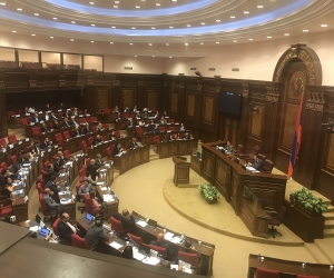 «Կառավարությունը մտածել է տեղական արտադրողների և աշխատատեղերի մասին». խորհրդարանը քննարկեց ներմուծվող ցեմենտի տուրք սահմանելու նախագիծը