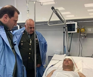 Давид Тоноян навестил раненного военнослужащего-контрактника