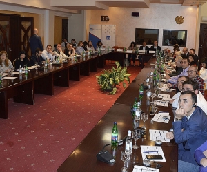 Աշխատանքային հանդիպում համապարփակ բժշկական ապահովագրության ներդրման շուրջ