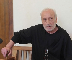 «Եթե ինձ տրված է մահանալ, ես նախընտրում եմ մահանալ տանը՝ իմ թոռների, երեխաների մոտ»