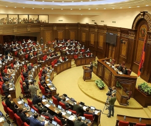 Խորհրդարանը քննարկում է ԲԴԽ պաշտոնում արդարադատության փոխնախարար Վիգեն Քոչարյանի թեկնածությունը