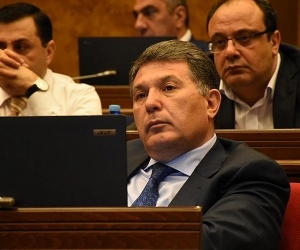 Бывший министр охраны  природы Арам Арутюнян обжаловал решение о возобновлении дела о получении им взятки