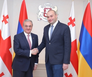Զոհրաբ Մնացականյանը հանդիպել է Վրաստանի վարչապետ Մամուկա Բախտաձեին