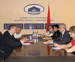 Արցախի արտգործնախարարն ընդունել է Կարմիր խաչի միջազգային կոմիտեի առաքելության ղեկավարին
