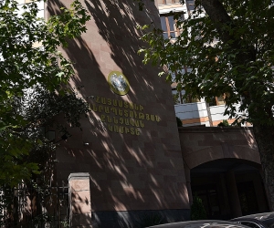 Հեռախոսի գողություն՝ խանութում (տեսանյութ)