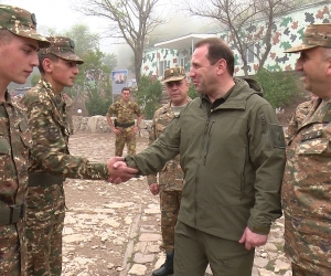 Armenian Defense Minister Tours Artsakh Frontline Positiions
