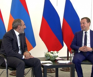 Pashinyan Sends Birthday Greetings to Medvedev