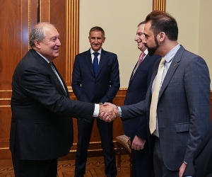 Armenian President Hosts Boeing International Delegation