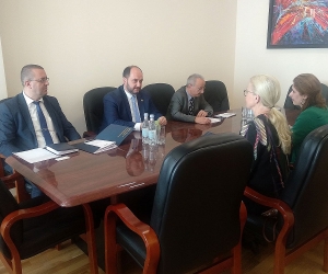 Արայիկ Հարությունյանն ընդունել է Հայաստանի ամերիկյան համալսարանի նախագահ Կարին Մարկիդեսին