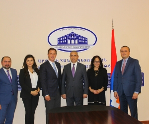 Artsakh Foreign Minister Meets with Visiting Armenian Assembly of America Delegation