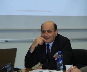 ԵՊՀ Իջևանի մասնաճյուղի տնօրենի պաշտոնակատարը ոսկե մեդալ ստացողների ցանկում ներառել է իր անունը