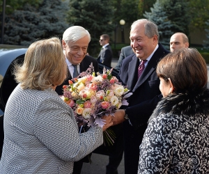 President Sarkissian Welcomes Greek President to Armenia