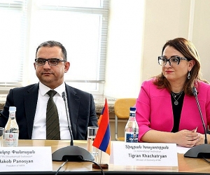Էկոնոմիկայի նախարարը մասնակցել է ՀՊՏՀ-ում կազմակերպված կլոր սեղան-քննարկմանը