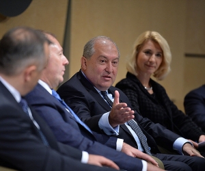 Արմեն Սարգսյանը մասնակցել է ՎԶԵԲ Արևելյան գործընկերության առաջին ներդրումային գագաթնաժողովին
