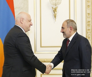 Pashinyan and OSCE Parliamentary Assembly Chairman Meet in Yerevan