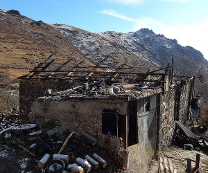 В Качачкуте сгорел дом Армена Даллакяна: семья с тремя детьми нуждается в помощи
