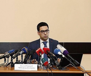 Ռուստամ Բադասյանի համոզմամբ` նախագիծը ձեռքսեղմում է պետության և ՍԴ անդամների միջև