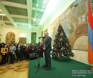 Премьер-министр дал прием для представителей СМИ