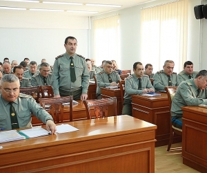 ԶՈՒ ԳՇ պետն անցկացրել է խորհրդակցություն