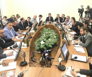 Մաշված մեքենաների ներկրման համար ԱԱՀ-ի տարբերակված դրույքաչափ կիրառելու նախագիծը չստացավ ԱԺ հանձնաժողովի հավանությունը