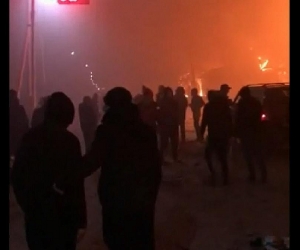 Восемь человек погибли в массовой драке в селе на границе Казахстана и Кыргызстана. Сожжены десятки домов, в село ввели спецназ