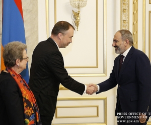 Премьер-министр принял специального представителя ЕС по вопросам Южного Кавказа и кризиса в Грузии