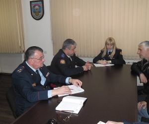 Զինվորական քննչական գլխավոր վարչության պետն ընդունել է մահացած զինծառայող Տիգրան Մխոյանի հարազատներին