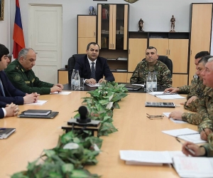 Արթուր Դավթյանը հանդիպել է ՊԲ հրամանատարության, միավորումների և զորամասերի հրամանատարների ու ռազմաիրավապահ մարմինների ներկայացուցիչներին