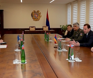 Armenian Defense Minister, CSTO Secretary General Discuss Regional Security Issues