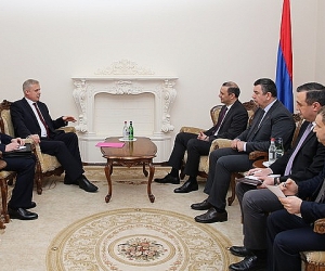 Հանդիպում ՀԱՊԿ գլխավոր քարտուղարի հետ