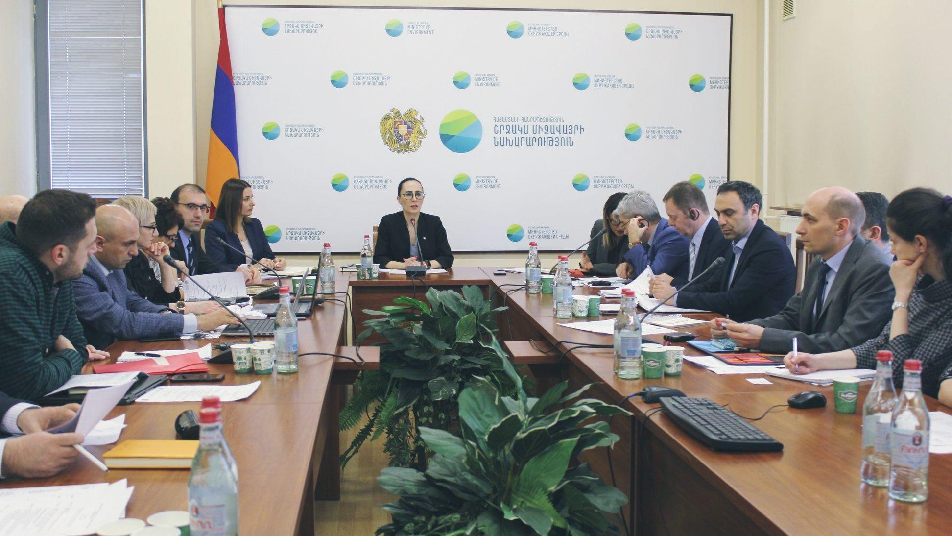 Armenian Environment Ministry Organizes Discussion on Lake Sevan