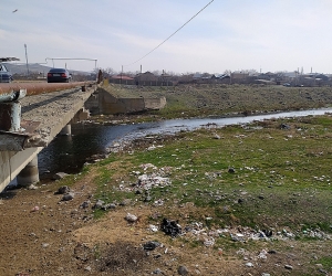 Kasakh River Garbage; Mayor Calls Those Dumping Trash “Pigs”