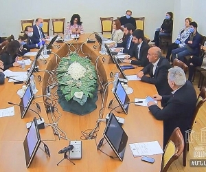 Нацменьшинства получат четыре свободных дня в году для празднования национальных праздников: парламентская комиссия одобрила законопроект