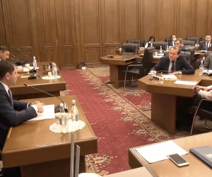 Сурен Папикян поручил губернаторам найти возможность вовлечь в строительные работы лиц, не уехавших на заработки 