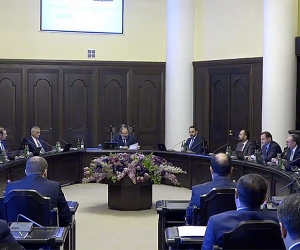 Կառավարությունում արտահերթ նիստ է ընթանում