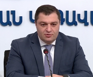 ԿԲ ներկայացուցիչ. «Ոչ ոք ոչ ոքի չի դրդում վարկերի»