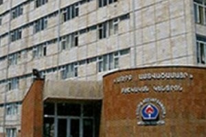Հրդեհ «Սուրբ Աստվածամայր» բժշկական կենտրոնի մոտ